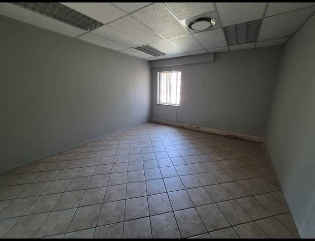 1,500M² OFFICE FOR SALE IN WOODMEAD